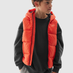 4F Chlapčenská zatepľovacia prešívaná vesta s kapucňou - oranžová 