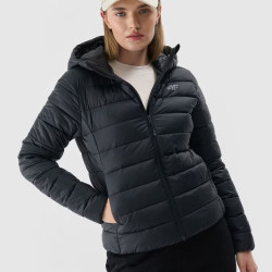 4F Dámska zatepľovacia bunda s recyklovanou výplňou - čierna